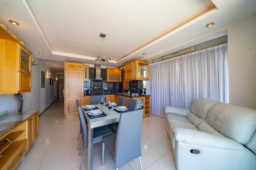 Marsalforn Apartment Del Mar - image 4