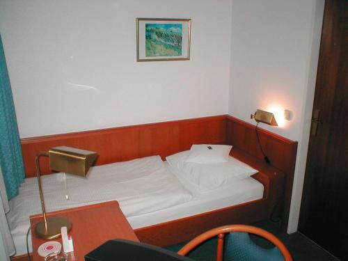 Hotel Zur Flora - image 9