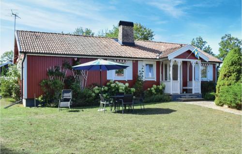 Beautiful home in Kpingsvik with 3 Bedrooms and WiFi - Köpingsvik