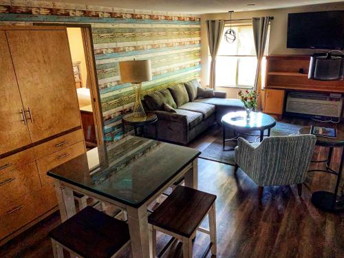 Stratford Inn - image 5