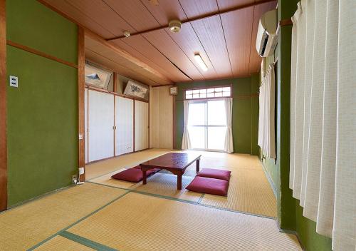Minshuku Atsuhama