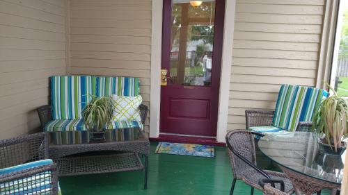 Aunt Jane's Guest House - image 7