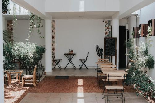 Facilities, Srilax in Cinnamon Gardens