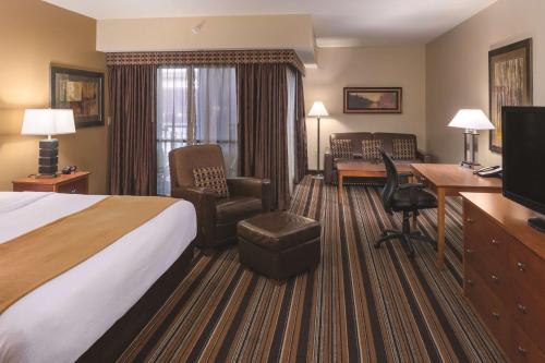 Best Western Plus Bloomington Hotel