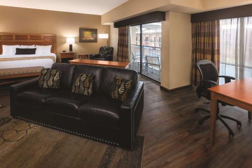 Best Western Plus Bloomington Hotel