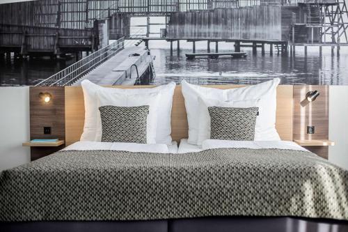 Best Western Plus Airport Hotel - image 3