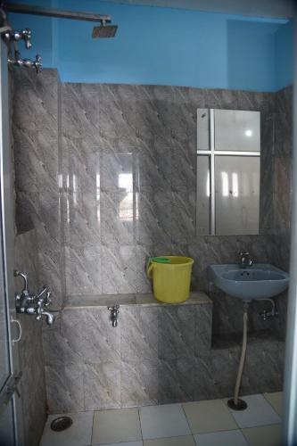 Family Room with Private Bathroom image 1