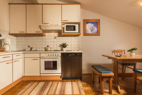 virtuve, Ferienwohnung Salzburg in Vorfusch