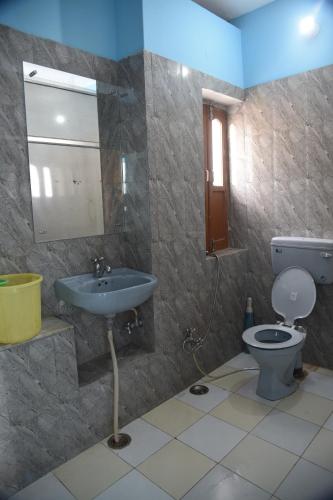 Family Room with Private Bathroom image 3