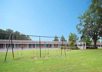 Ambassador Inn in Fayetteville, USA