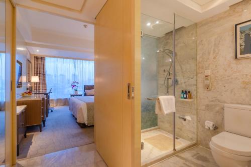 Deluxe Double Room image 1