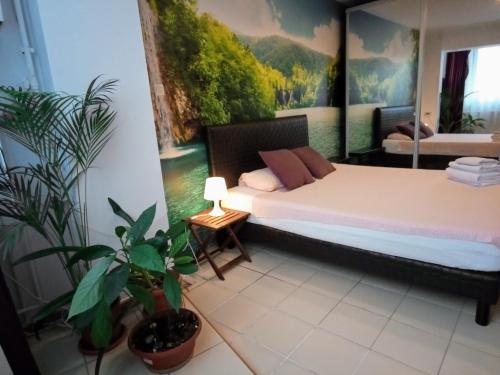 Cozy Downtown Oasis 4