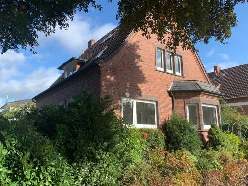 Stadtwohnung zur großen Buche, EG 875m von JuZ Jugendzentrum entfernt