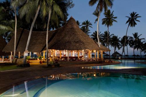 Piscina, Neptune Paradise Beach Resort y Spa - All Inclusive (Neptune Paradise Beach Resort & Spa - All Inclusive) in Mombasa