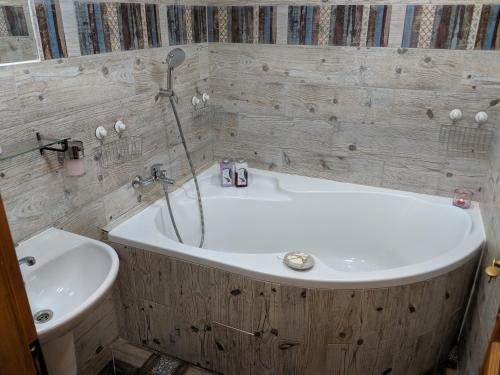 Luxury Apartment in Sumava National Park in 흘루보카 나드 블타보우 시내