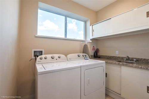 New Magic Village Townhome Free Shuttle To Disney Townhouse - image 8
