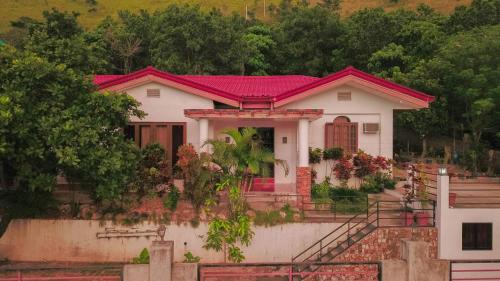 3 bedrooms, 6 beds