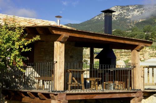 陽台/露台, 普格阿爾諾普布樂鄉村酒店-普比魯 (Poble Rural Puig Arnau - Pubillo) in 奧登