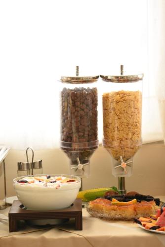 Viaros Hotel Apartments - image 8