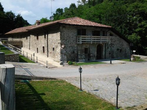  La Paladina - Foresteria Lombarda, Pension in Cisano Bergamasco