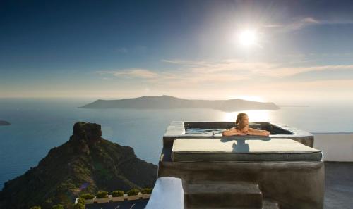 Sophia Luxury Suites - image 9