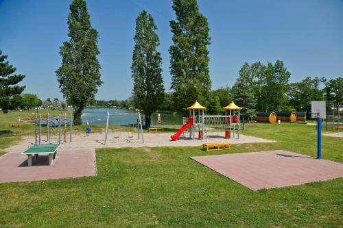 Játszótér, KNAUS Campingpark Bad Durkheim in Bad Durkheim
