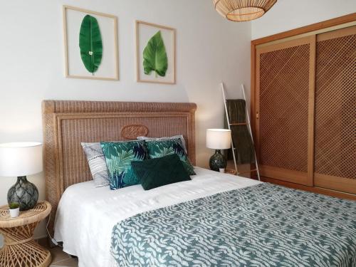  Cozy Carvoeiro HOME w/ Sea View & Private Access to Beach in Lagoa