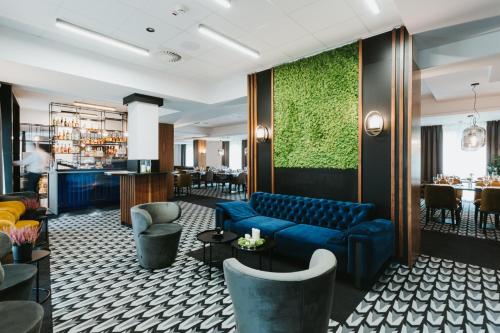 Garden Square Hotel - image 6