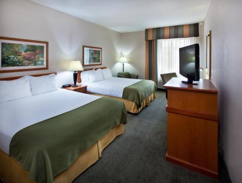 GrandStay Hotel & Suites Pella