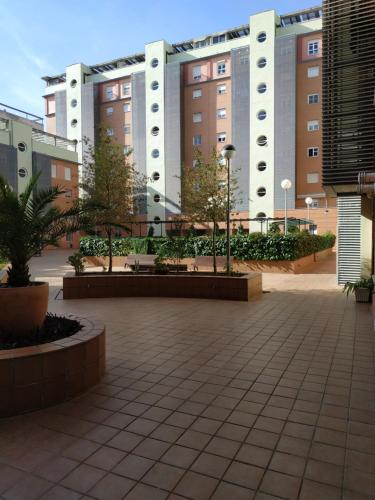 Sunny view Apartment with Five Beds check out 2 pm