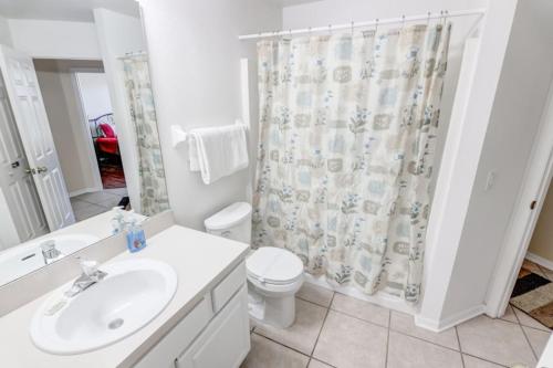 Perfect Family Home South Facing Pool Sun All Day! Home - image 8