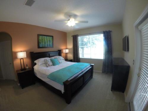 South Facing Pool & Game Room! Home - main image