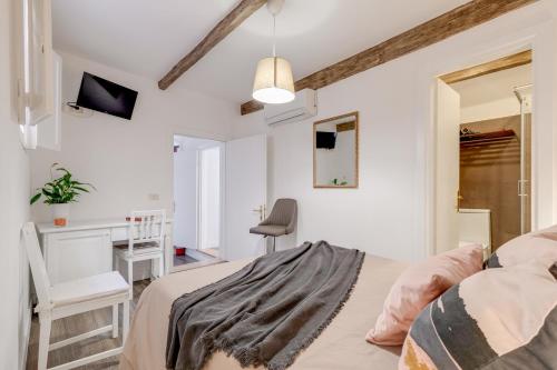 Apartment image 10