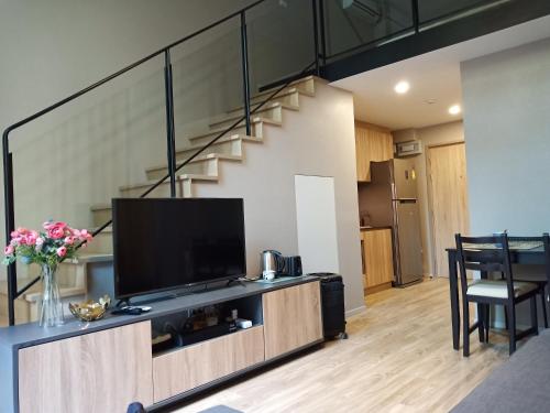 Condo Blossom Sathorn Bangkok