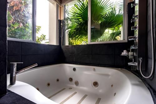 화장실, Gaia Hotel & Reserve- Adults Only in 쿠에포스