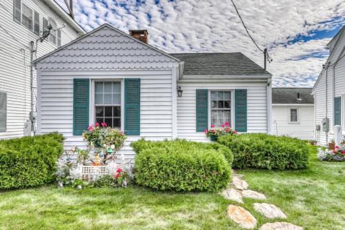 Cozy Cottage at the Beach Old Orchard Beach Maine