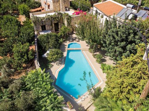 Six-Bedroom Villa  room in Villa Aleva