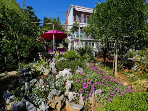  Guest House Diana, Pension in Dramalj