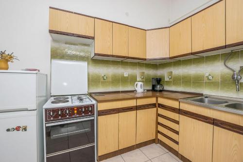 Apartments Mira - image 7