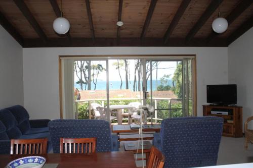 Coastal Retreat Unit 5 in Sunshine Bay