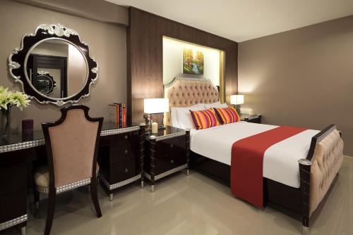 1 queen bed