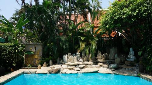 LePrive Resort