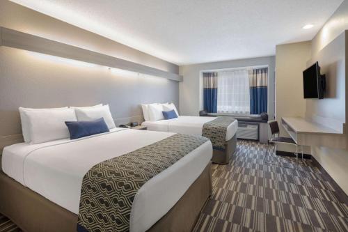 Microtel Inn & Suites by Wyndham Atlanta Buckhead Area