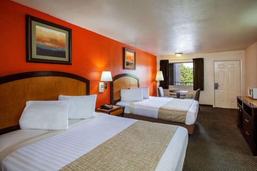 Travelodge by Wyndham Houston Hobby Airport