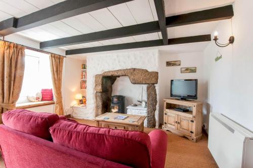 Gribbas Cottage - image 5