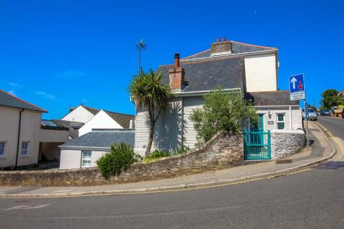 Sunshine Cottage - image 4