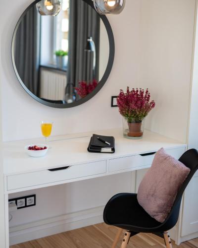 Marszalkowska Center Serviced Apartments - image 2