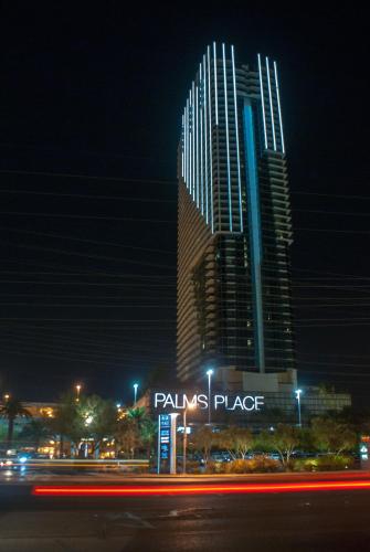 Palms Place Hotel and Spa