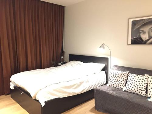 1br@bts E5,skytop Pool@50f,free Pocketwifi#213 ( 1br@bts E5,skytop Pool@50f,free Pocketwifi#213 )