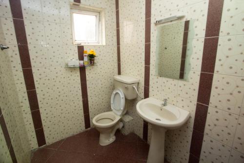 Two-Bedroom Apartment image 8